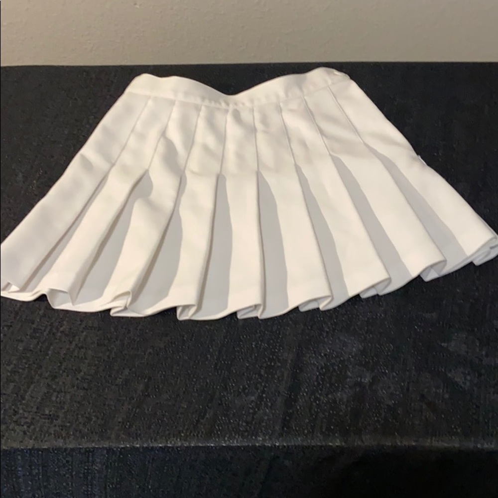 COPY - White American apparel skirt